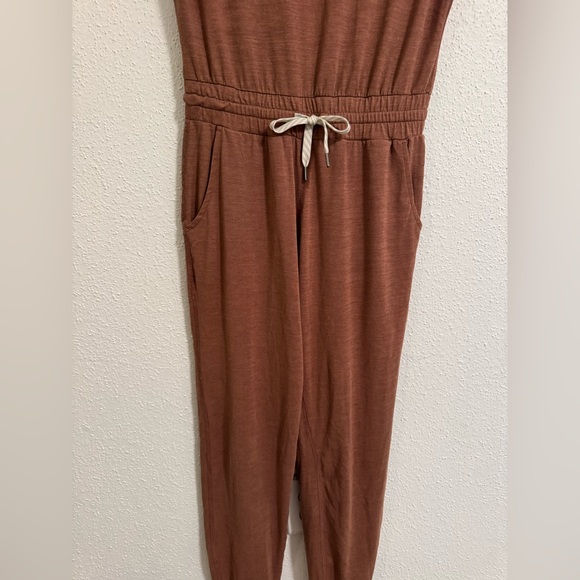 Vuori All Day Jumpsuit - Terracotta - Picture 6 of 11